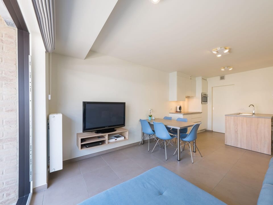 Apartment | Dining