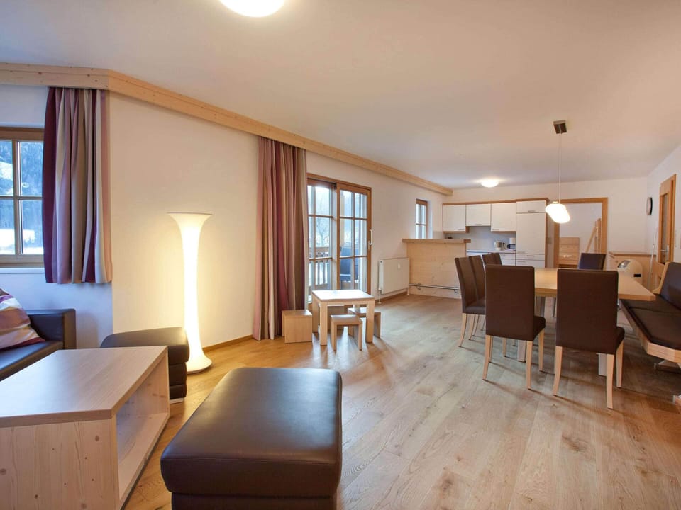 Apartment | Dining