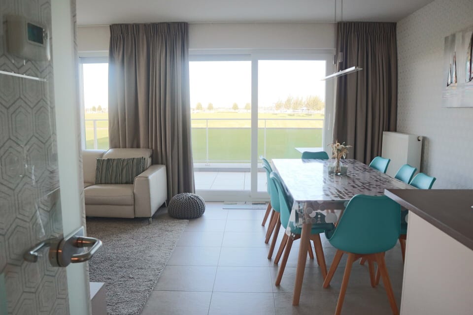 Apartment | Dining