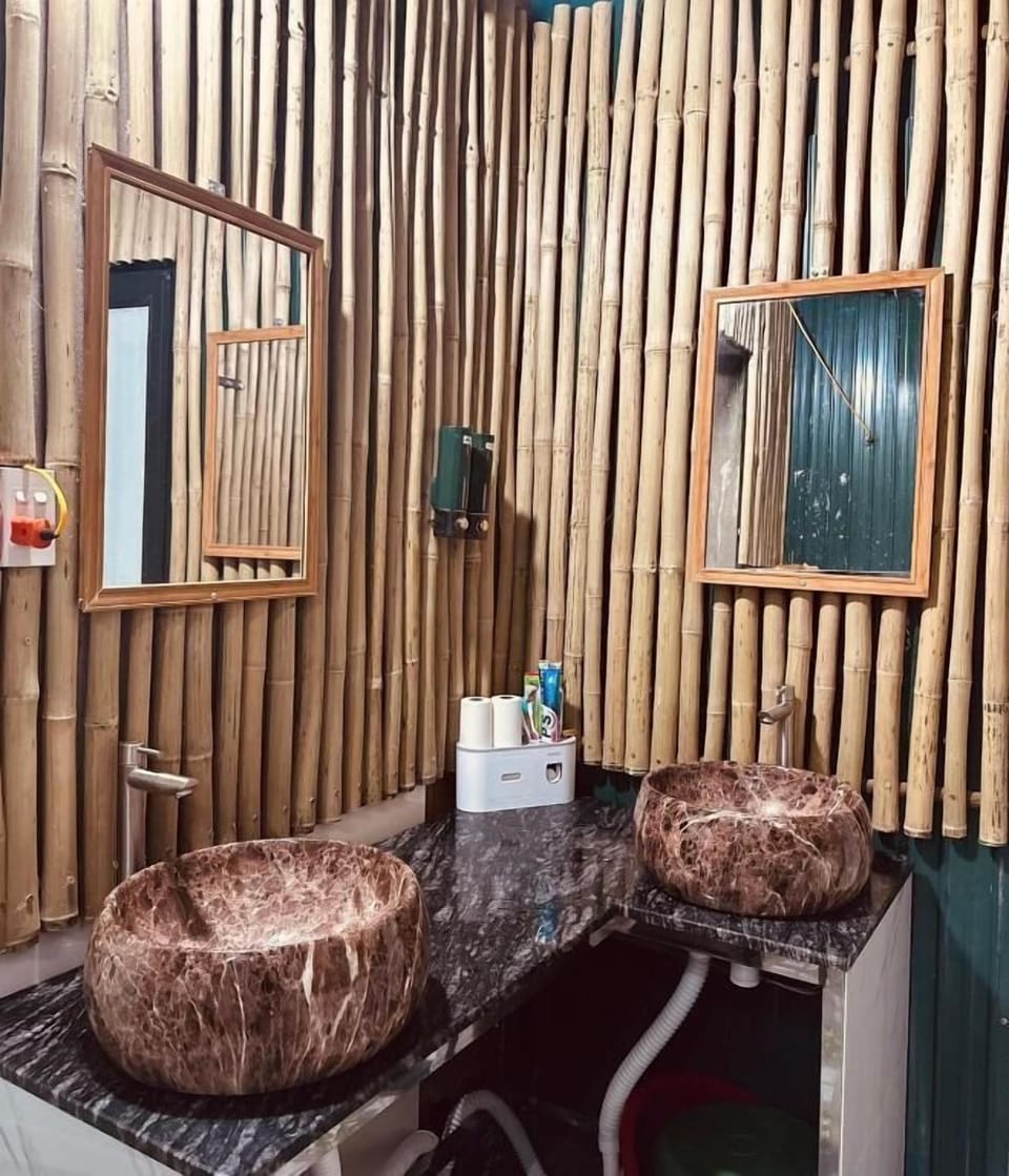 Standard Shared Dormitory | Bathroom | Hair dryer