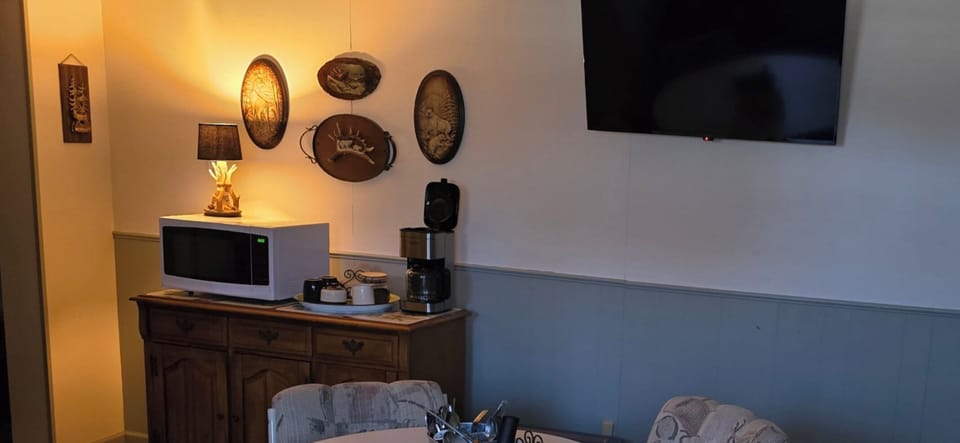 Well-Equipped Coffee Bar