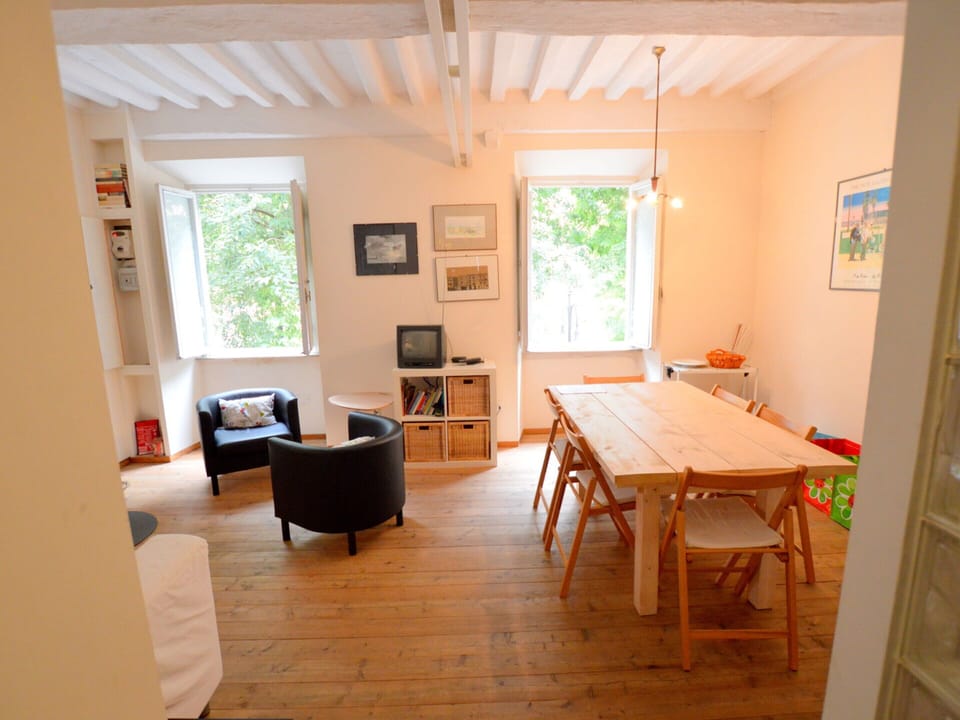 House | Dining