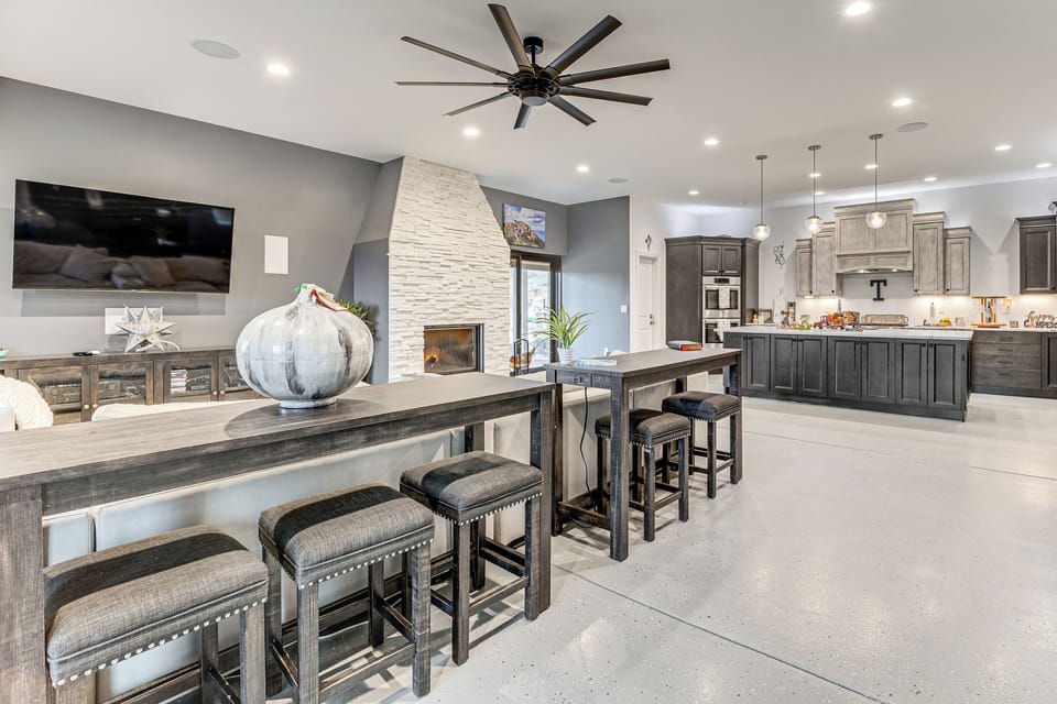 Dining Bars | Dishware/Flatware | 1st Floor