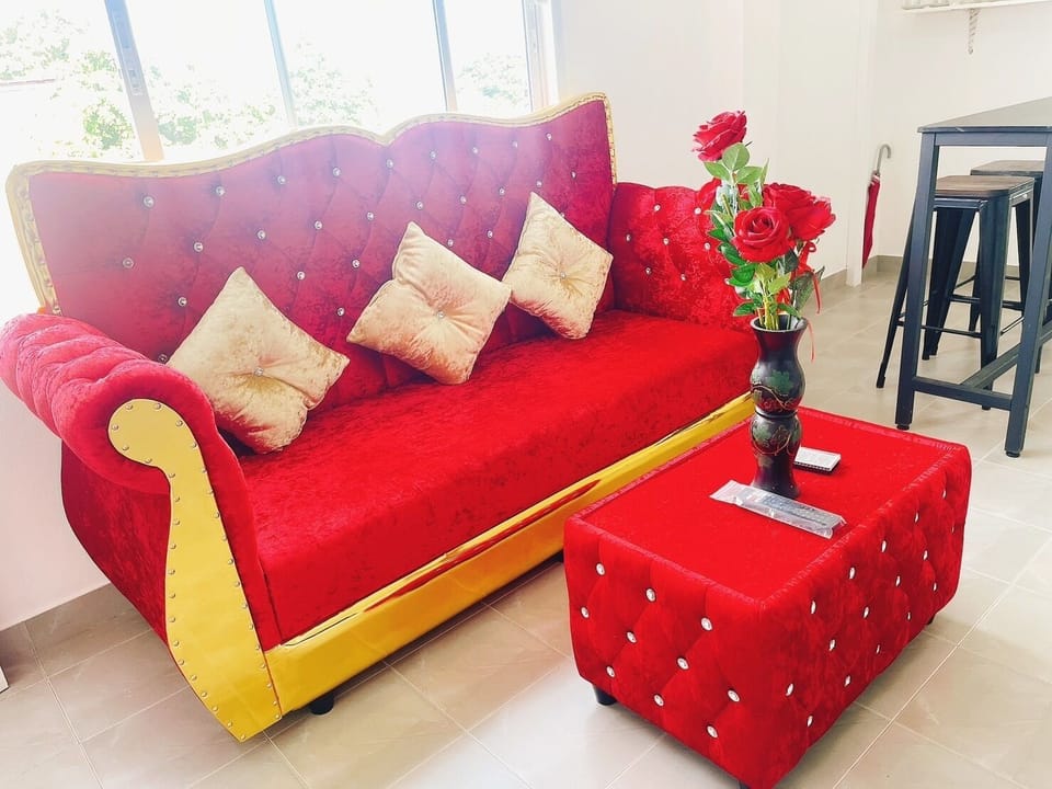 Deluxe Studio Suite, 1 Bedroom, Refrigerator, Sea View | Living area | Flat-screen TV
