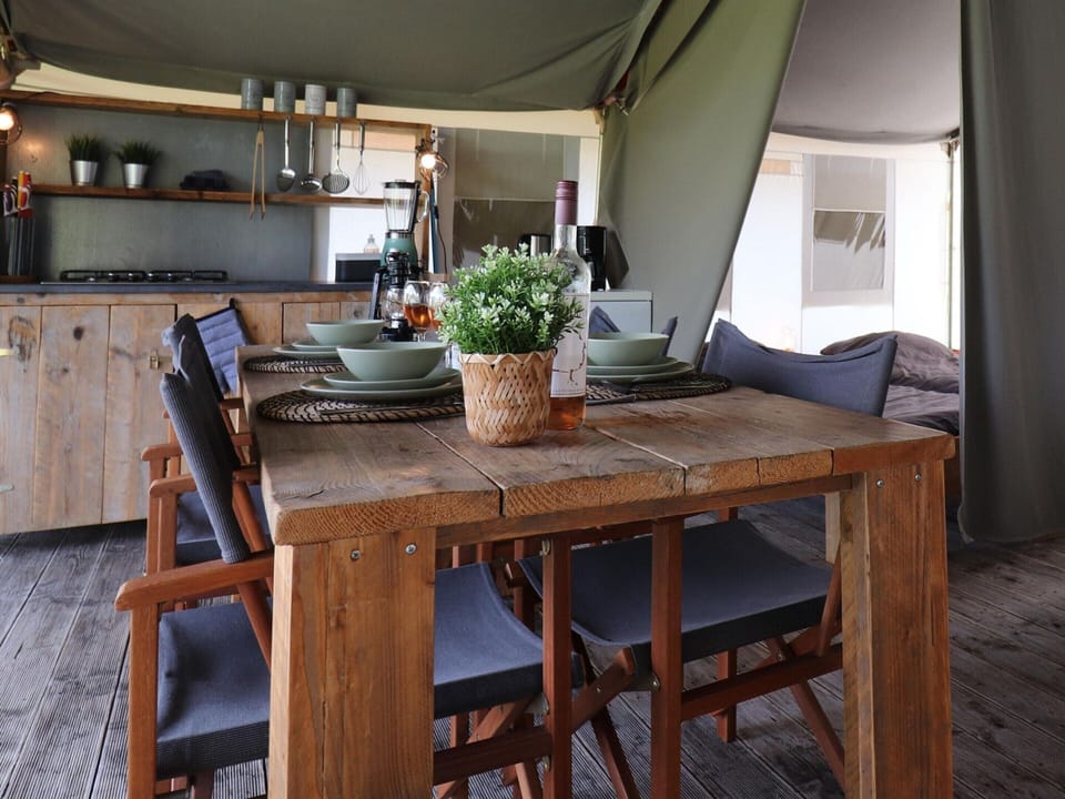 Tent | Dining