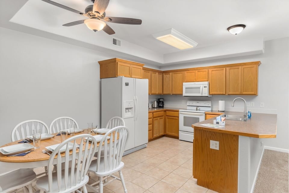 Dining area and our fully stocked kitchen.