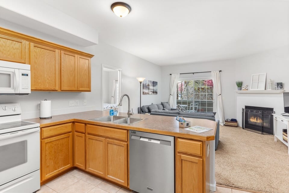 Enjoy our fully stocked kitchen.