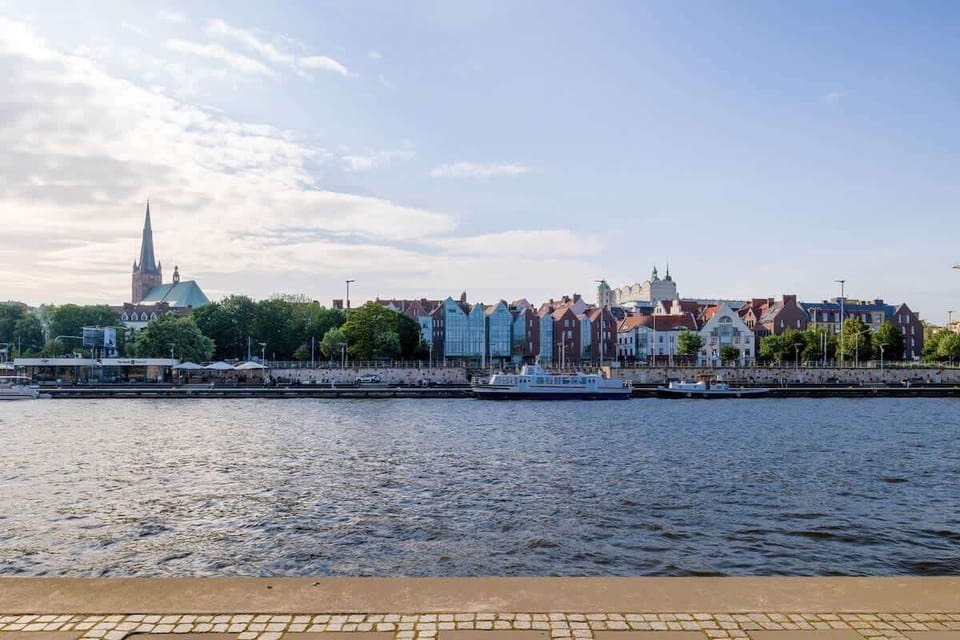 The surrounding river.
