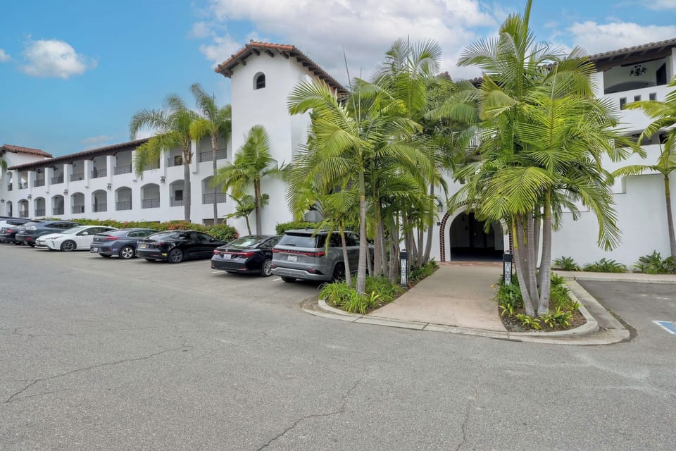 View of actual building. Unit is a 2nd floor unit accessible by stairs or elevator.