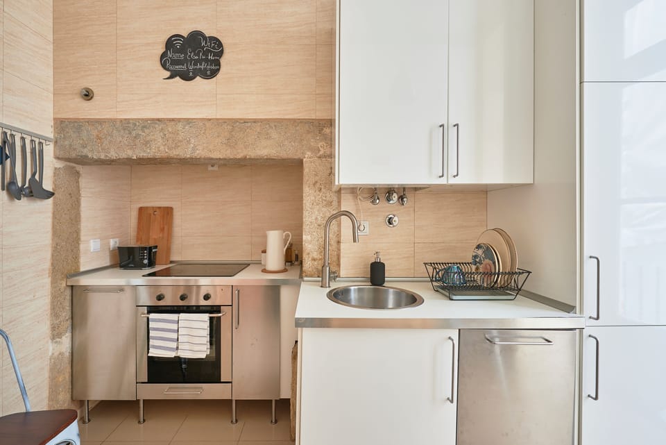 Apartment | Private kitchen | Fridge, microwave, stovetop