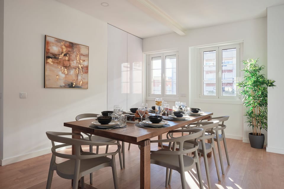 Apartment, 3 Bedrooms | Private kitchen | Fridge, microwave, oven, stovetop