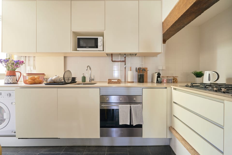 Apartment | Private kitchen | Fridge, microwave, stovetop, electric kettle