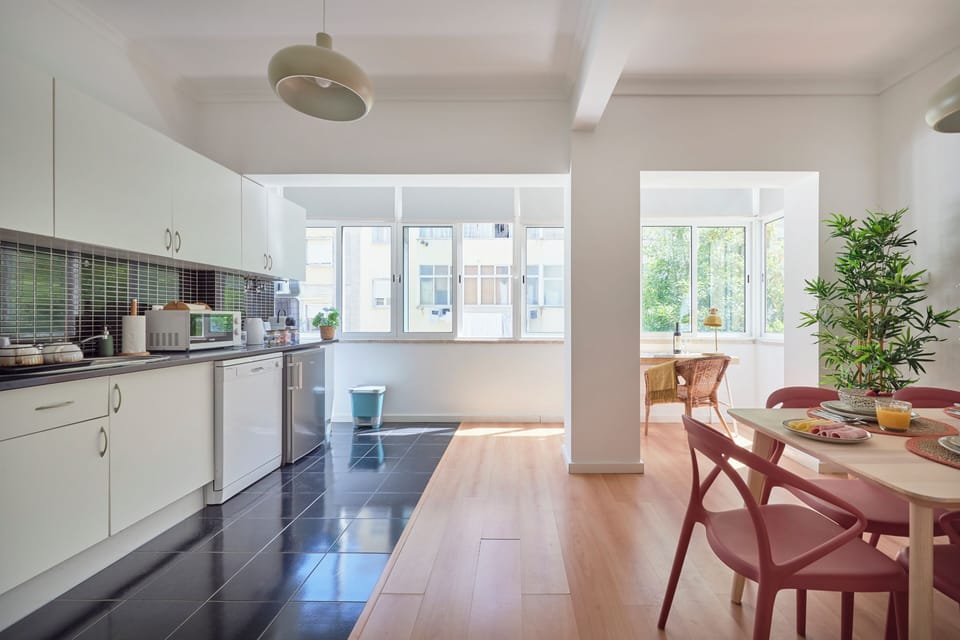 Apartment, 2 Bedrooms | Private kitchen | Fridge, microwave, oven, stovetop