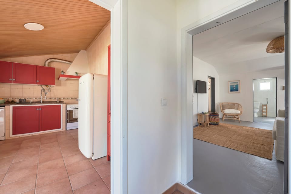 Villa, 4 Bedrooms | Private kitchen | Fridge, microwave, oven, stovetop