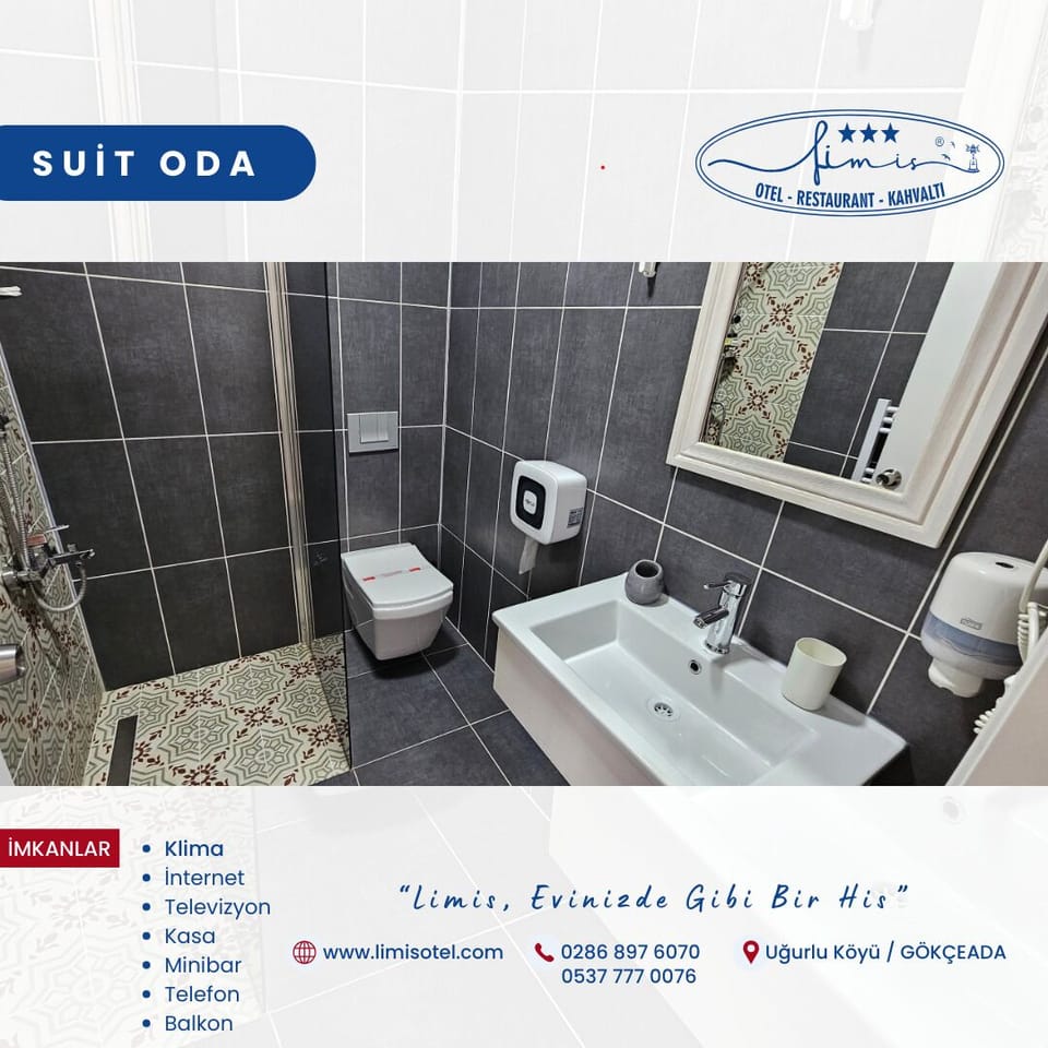 Family Suite | Bathroom | Hair dryer, slippers