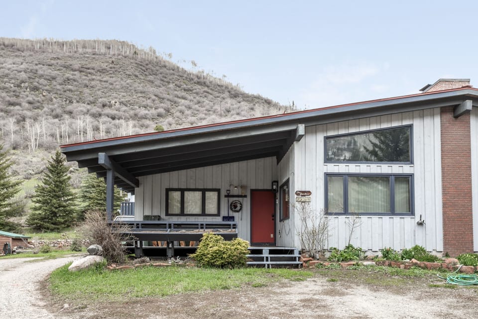 Condo, 2 Bedrooms | Exterior