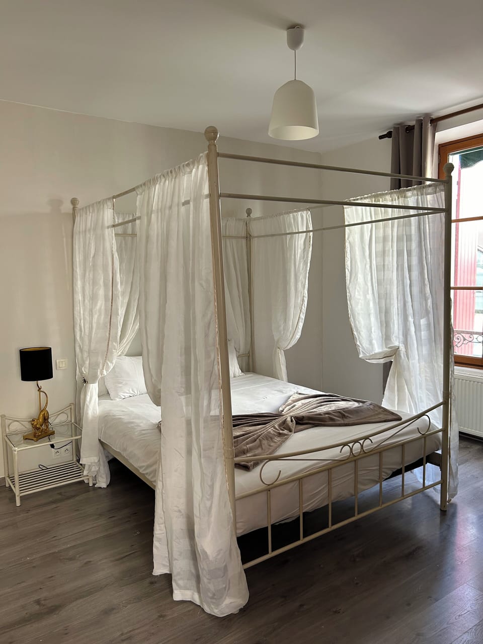 Double Room, City View | Desk, laptop workspace