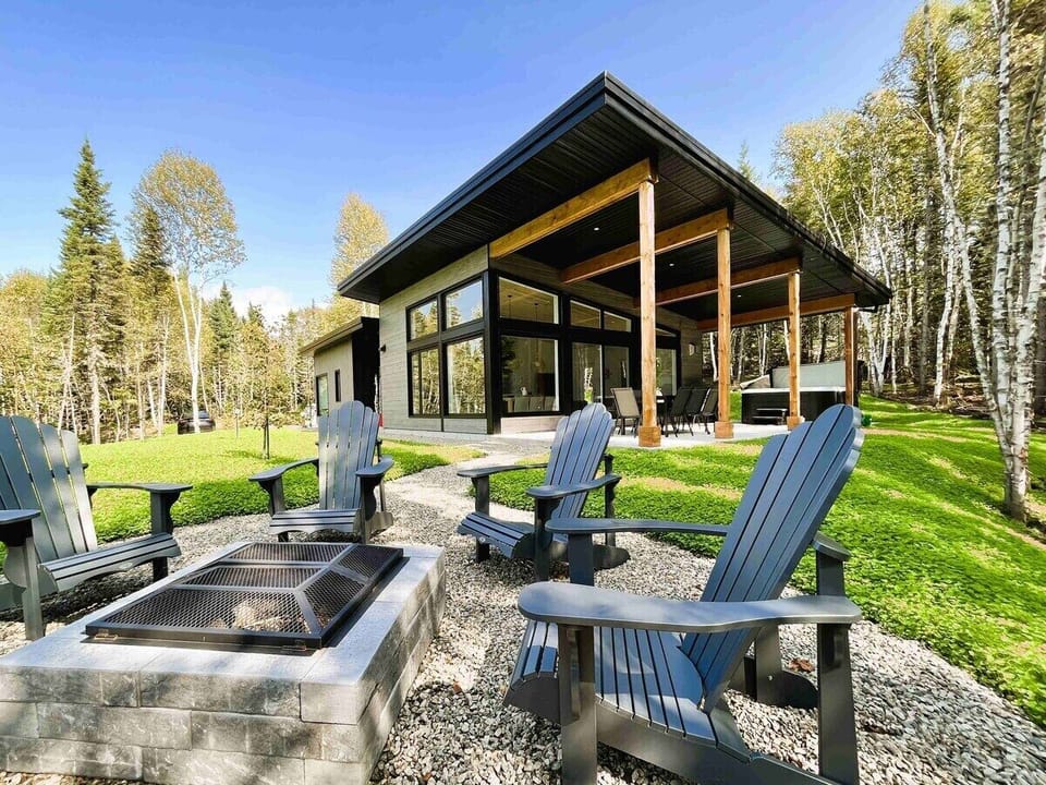 Sunshine, fresh air, and the perfect backdrop.