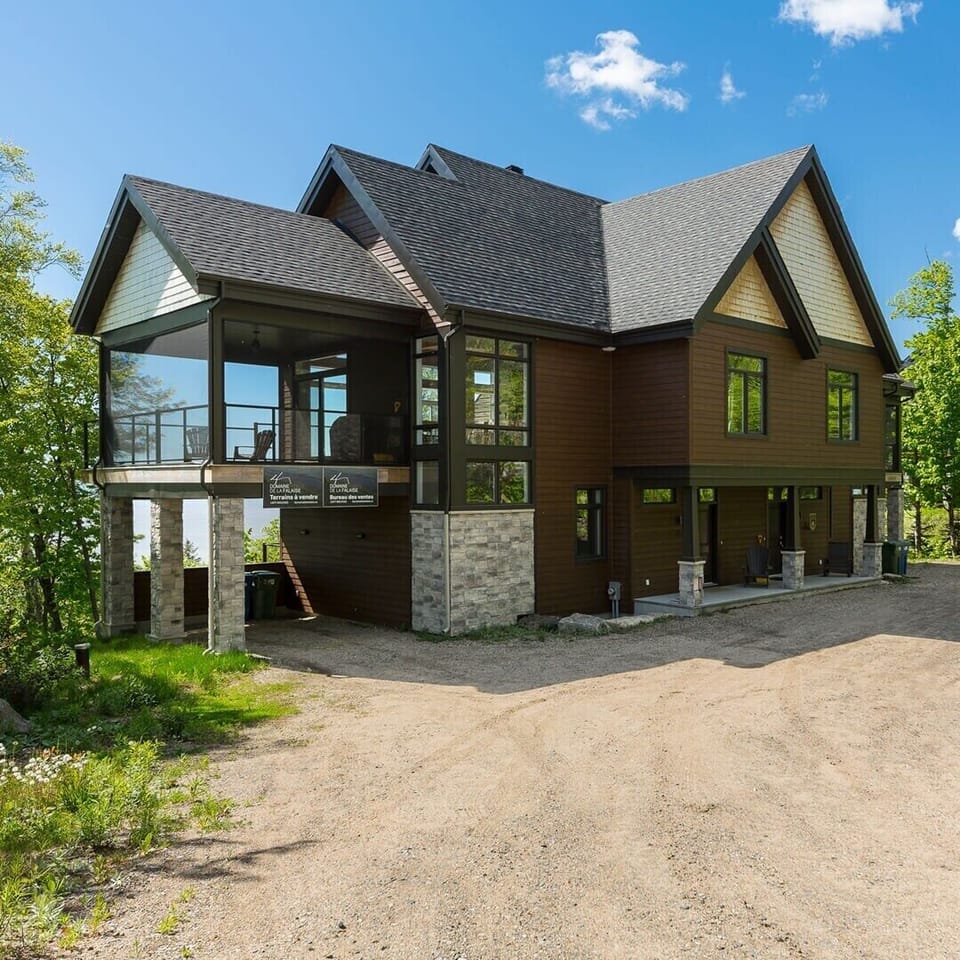 A place to call home, with nature as your neighbor.
