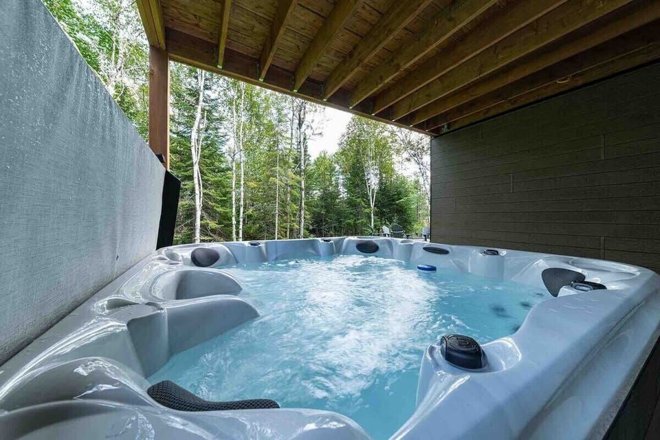 Bubbles, birdsong, and absolutely nowhere else to be.