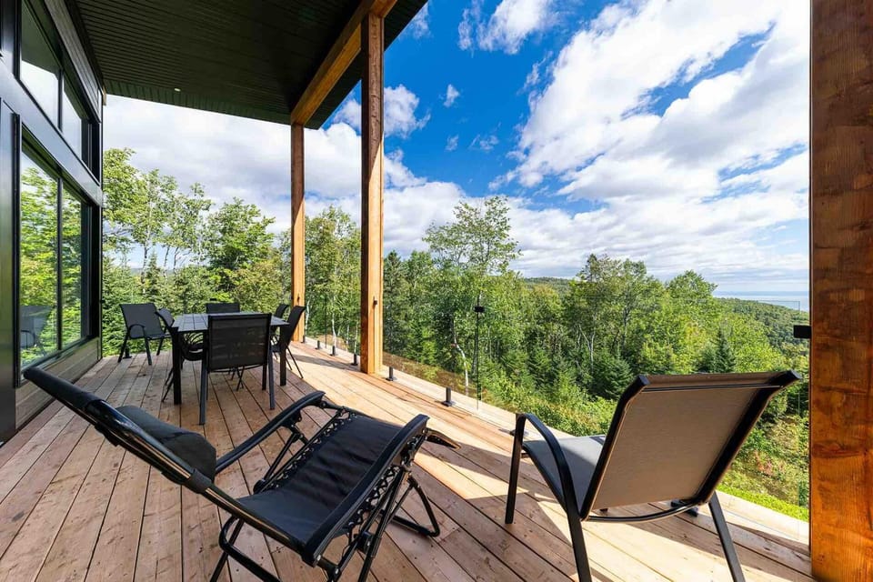 Your summer escape with views and vibes that never get old.