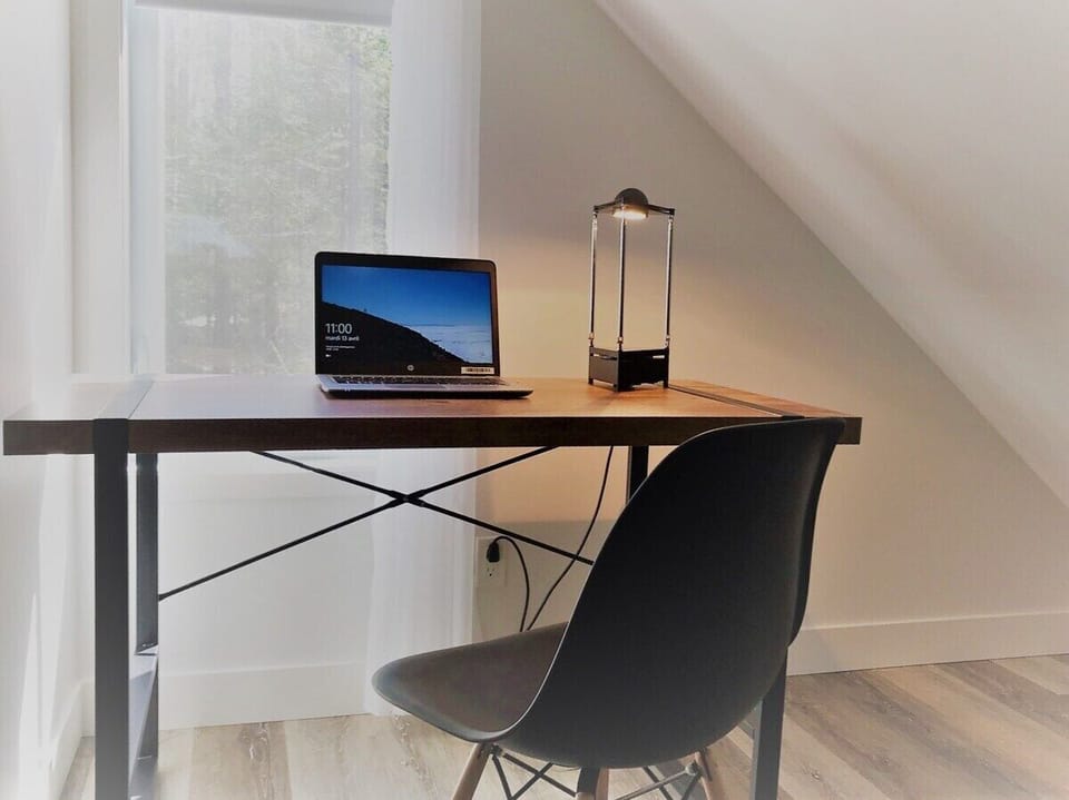 Work or unwind, this space works for both.