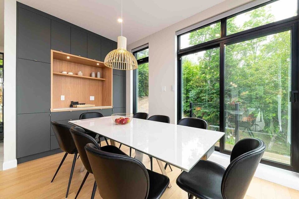 Let the view bring the outdoors in, making every meal feel extraordinary.