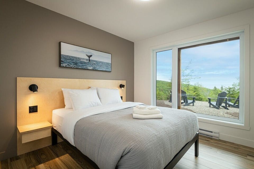 Wake up to the best view in Charlevoix, and let the day unfold from here.