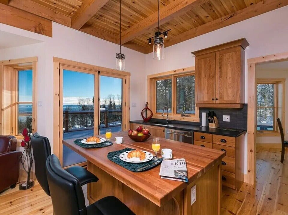 Gather 'round the table, good food, good company, and endless views.