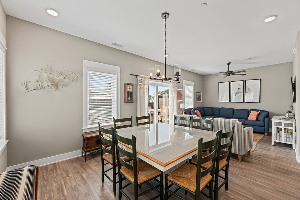 Plenty of seating for family dinners.
