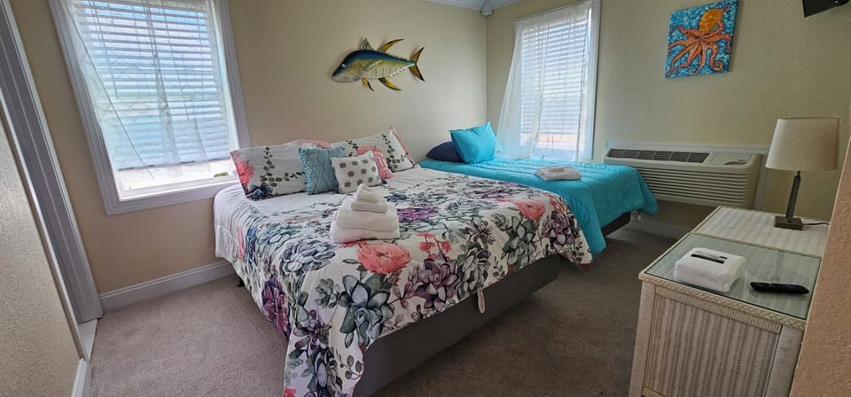 Double or Twin Room, Multiple Beds, Private Bathroom | WiFi (free)