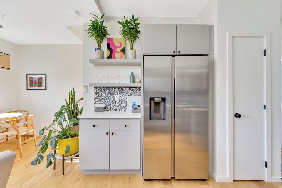 Kitchen and dining area