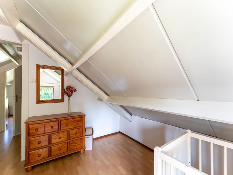 House | 3 bedrooms, individually furnished, bed sheets