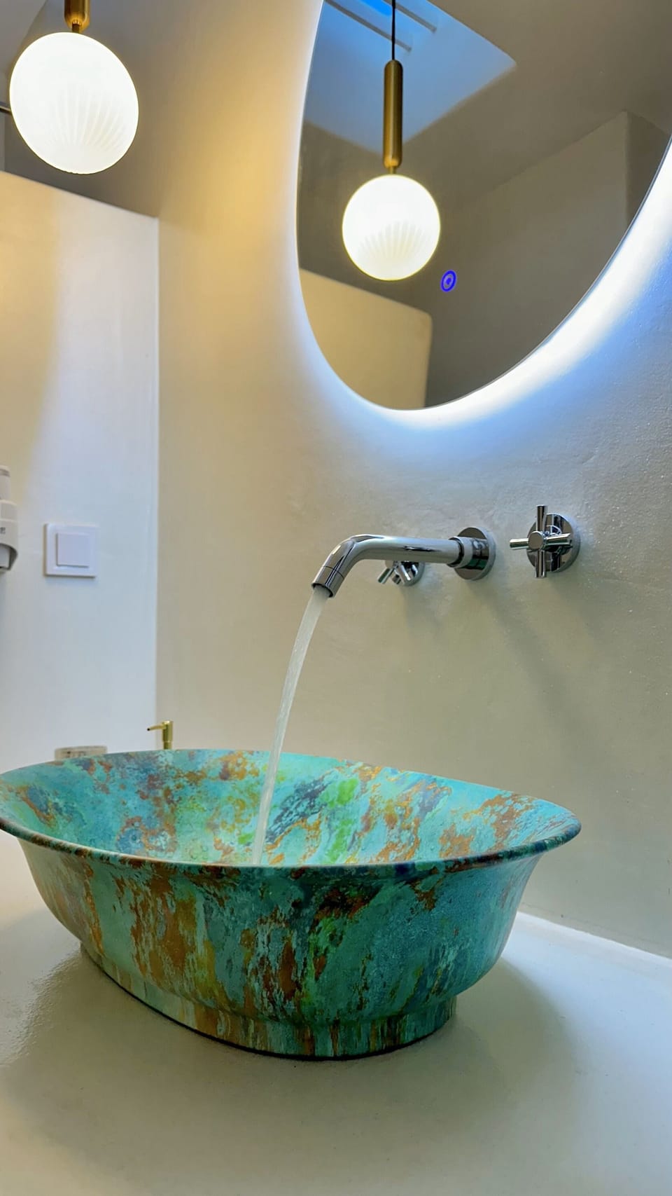 Junior Suite, Pool View | Bathroom | Towels, soap, shampoo, toilet paper