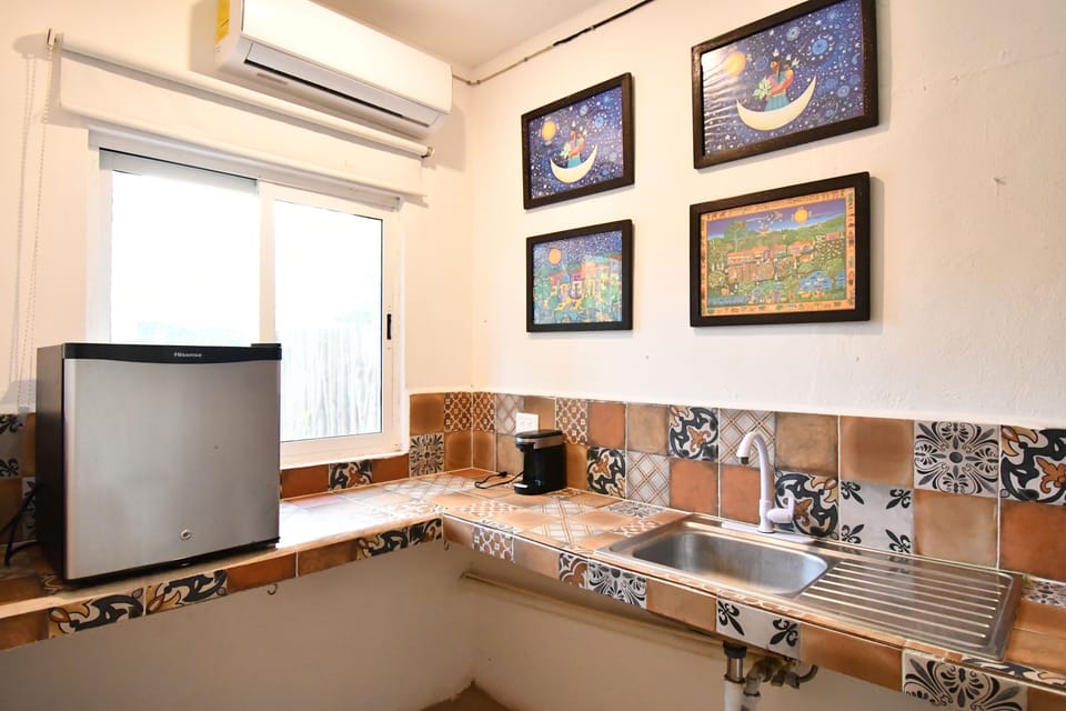 Standard Room, Pool View | WiFi (free), bed sheets