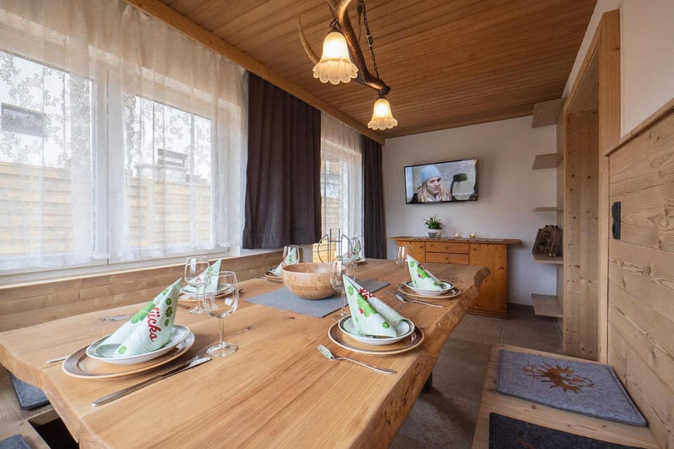 House | Dining