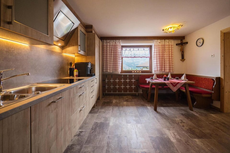 House | Private kitchen | Electric kettle, toaster