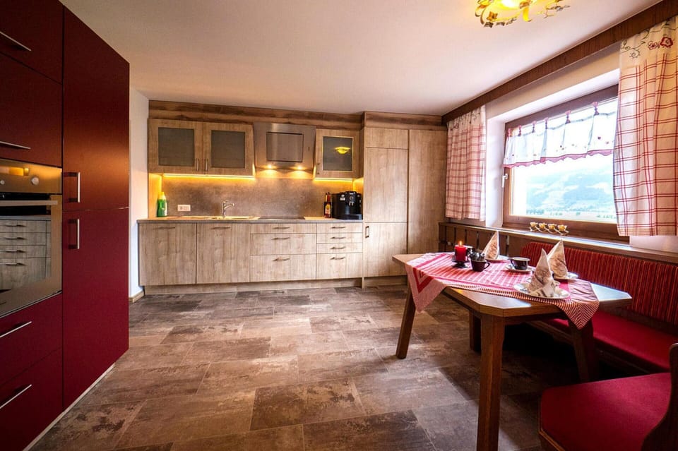 House | Dining