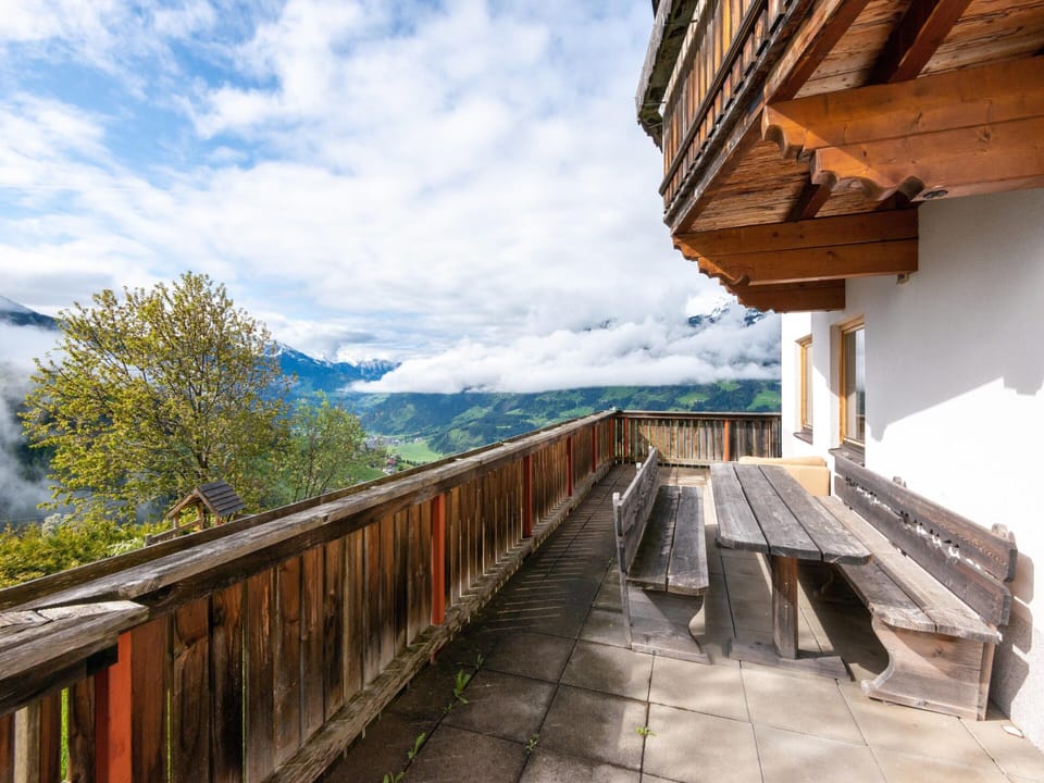 Apartment | Balcony
