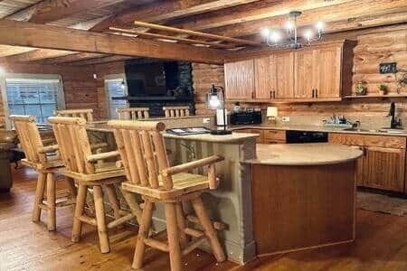 Kitchen and Bar Area for the Crescent City Cabin Rental