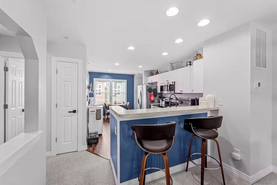 Kitchen Bar