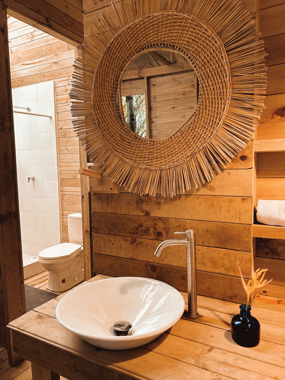 Comfort Quadruple Room, Mountain View | Bathroom | Shower, rainfall showerhead, towels, soap