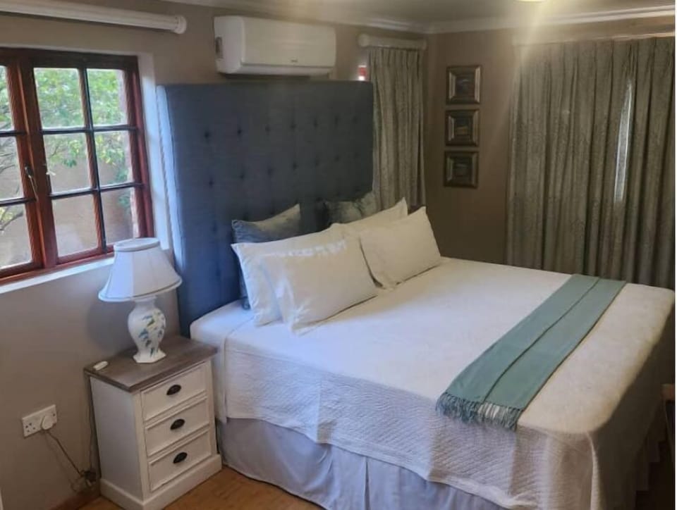 Standard Room | Soundproofing, WiFi (free)