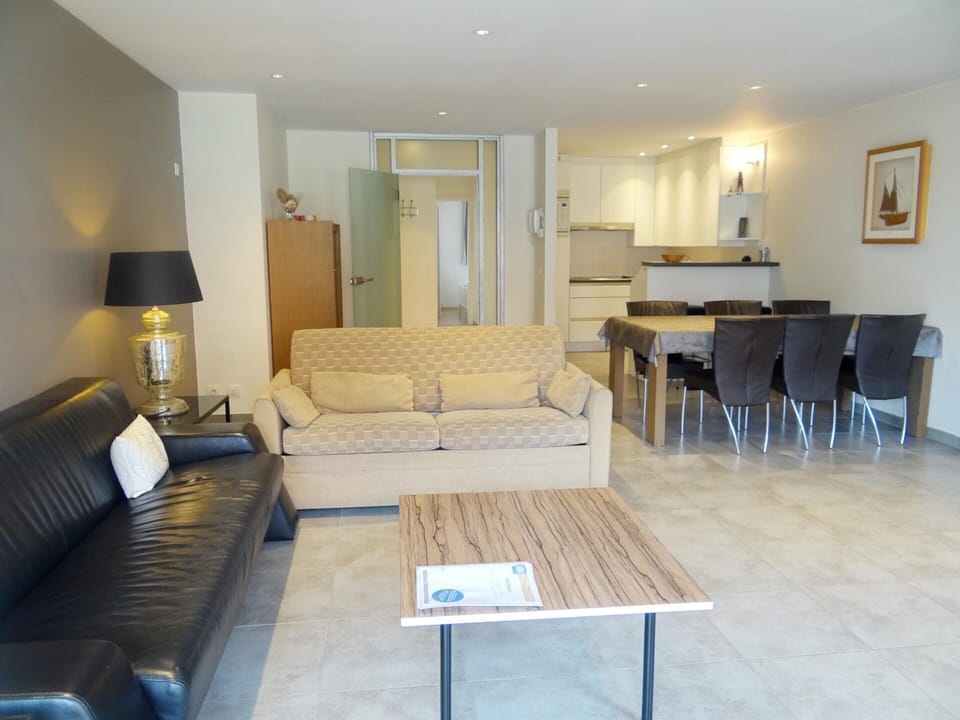 Apartment | Living room