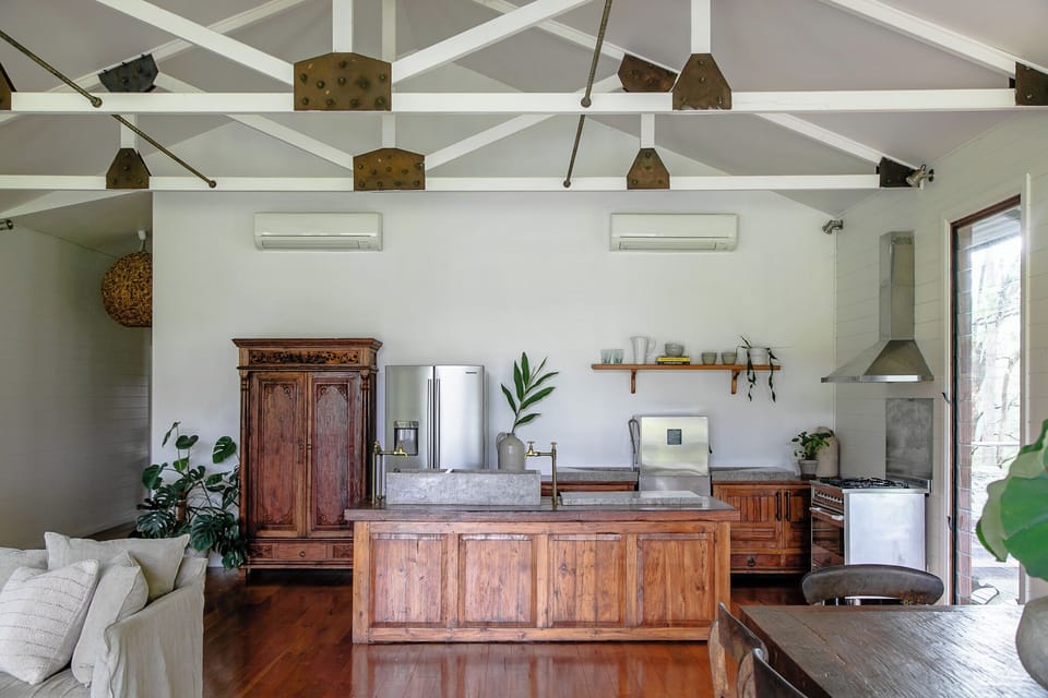 Full kitchen for cooking or let us recommend an in house chef for the complete experience