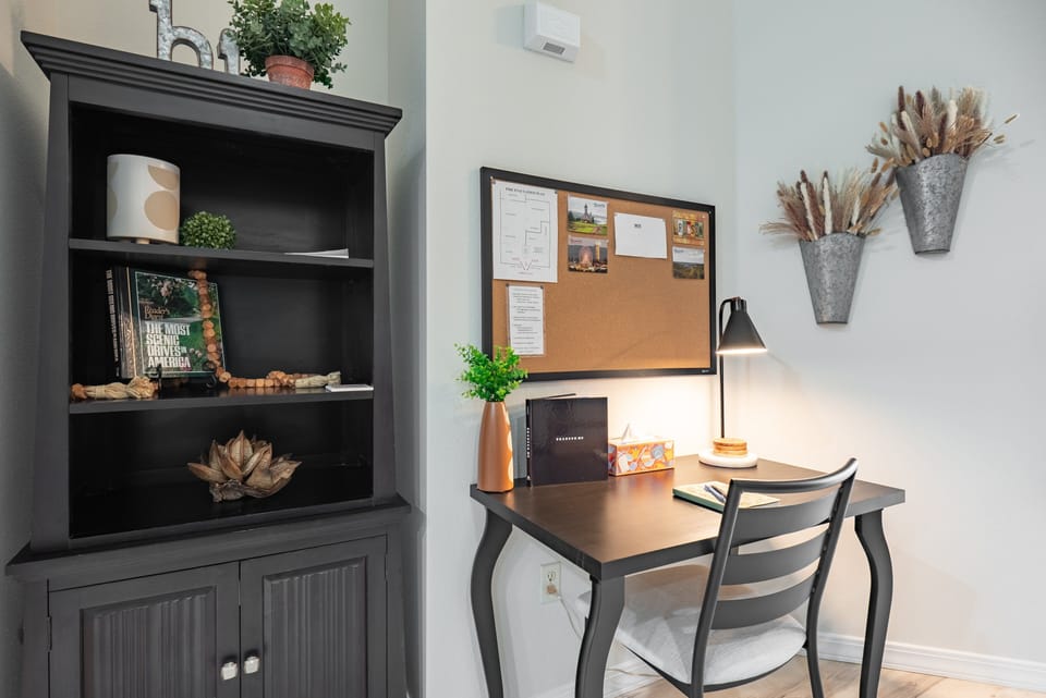 Work Desk