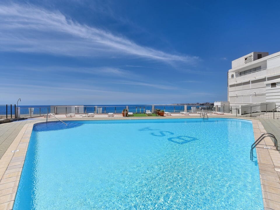 Apartment | Pool | Outdoor pool