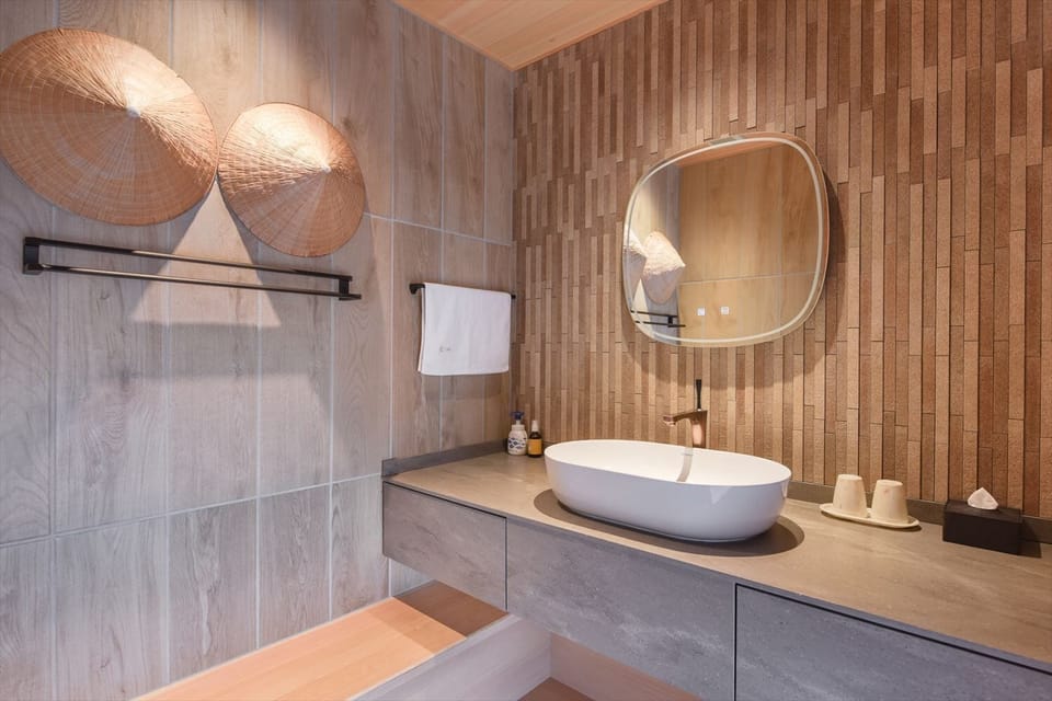 Basic Room, Partial Ocean View | Bathroom | Bidet