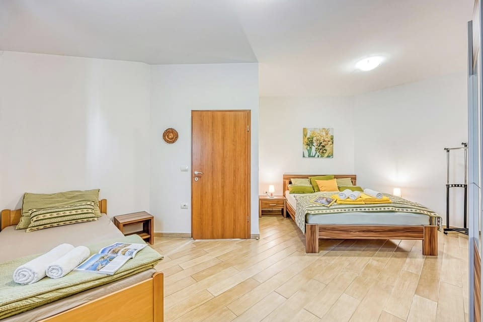 Family Studio, Terrace (Grad Inn Boutique Villa Suite Bay) | WiFi