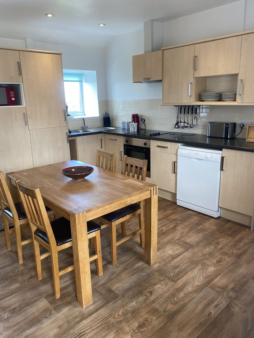 Lanhydrock at Trevalgan Farm Holidays - kitchen diner